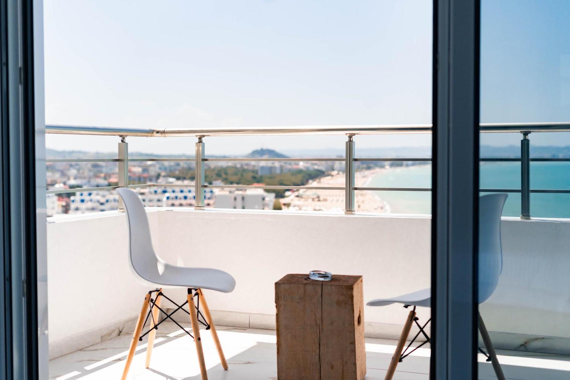 Beachfront Marilyn Durres Luaran gambar